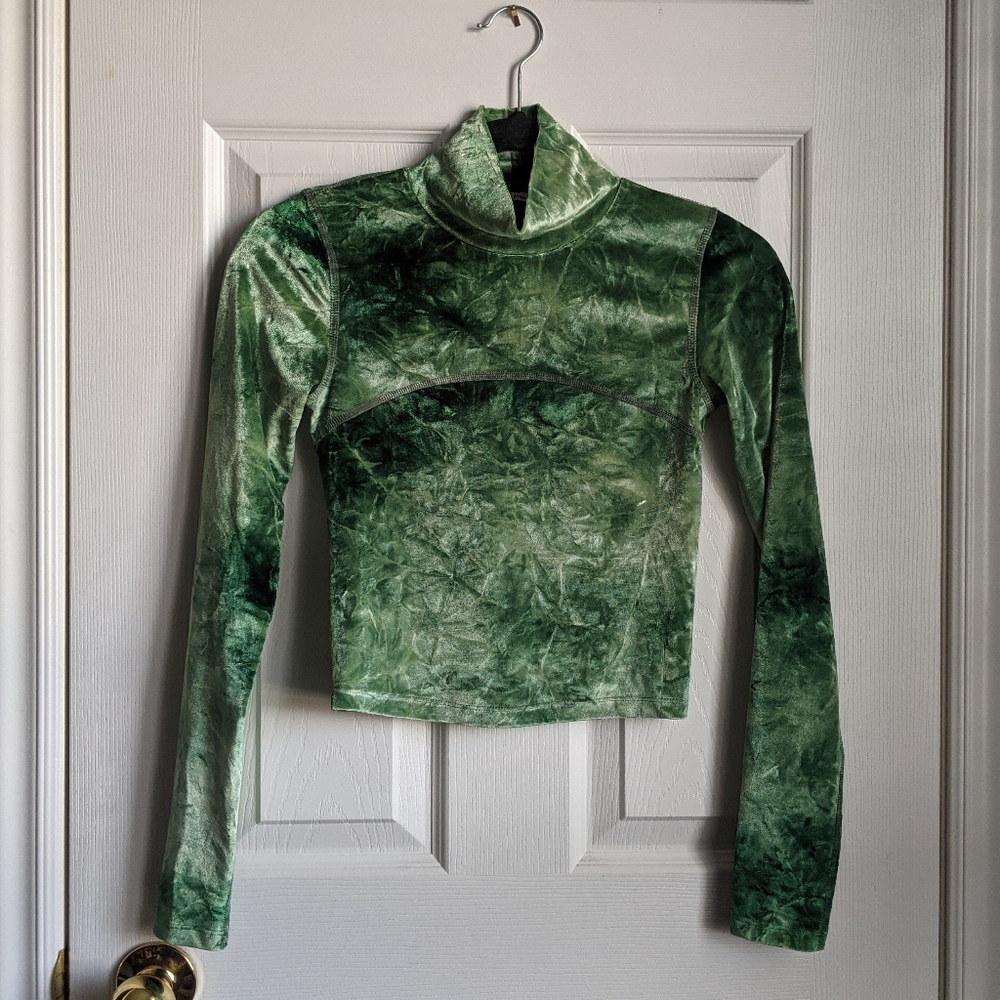 Wilfred Free Aritzia Moon Turtleneck